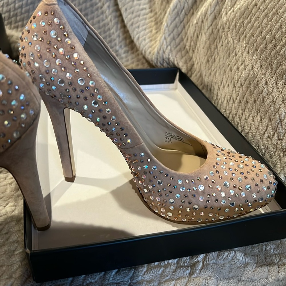 INC Crystal Pumps